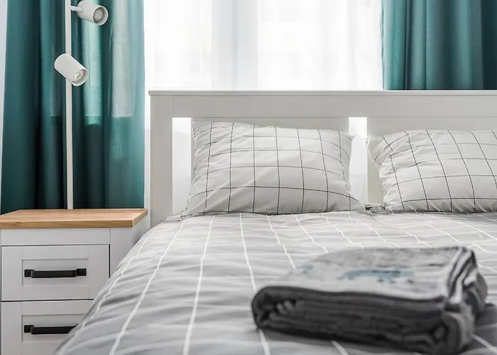 Uroczy Apartament 2 Pokoje - 10 Min Do Morza!