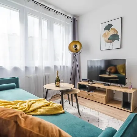 Uroczy Apartament 2 Pokoje - 10 Min Do Morza! Gdansk Exterior photo