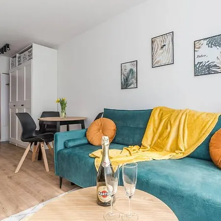 Uroczy Apartament 2 Pokoje - 10 Min Do Morza! Gdansk Exterior photo